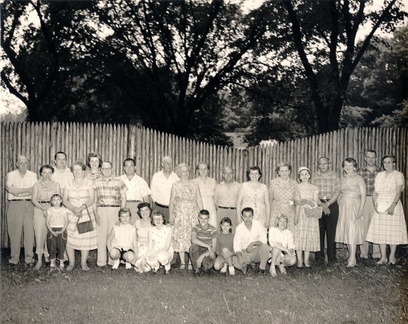 Brooks_family_reunion_grp_unk1