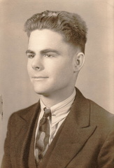 eston_green_graduation_photo