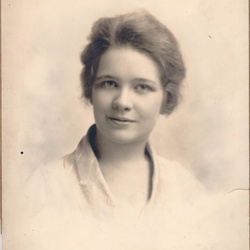 Elizabeth Winifred Pettey 1893